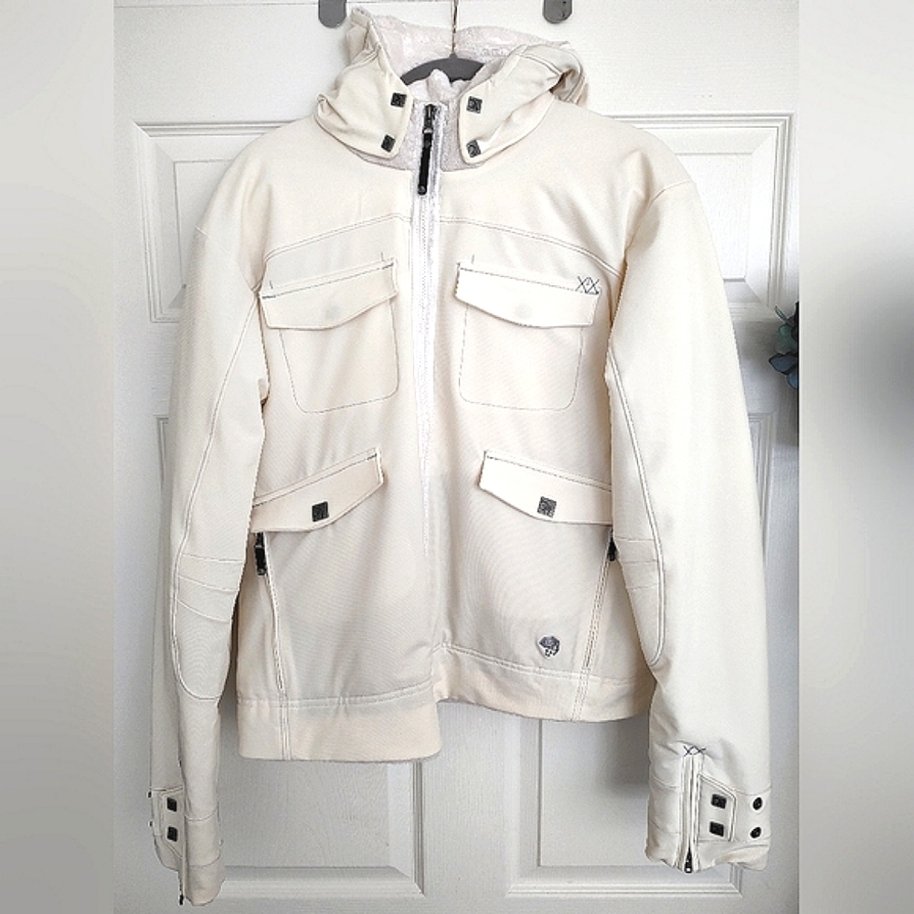 ~~MT🤍HARDWEAR Bomber Jacket~~